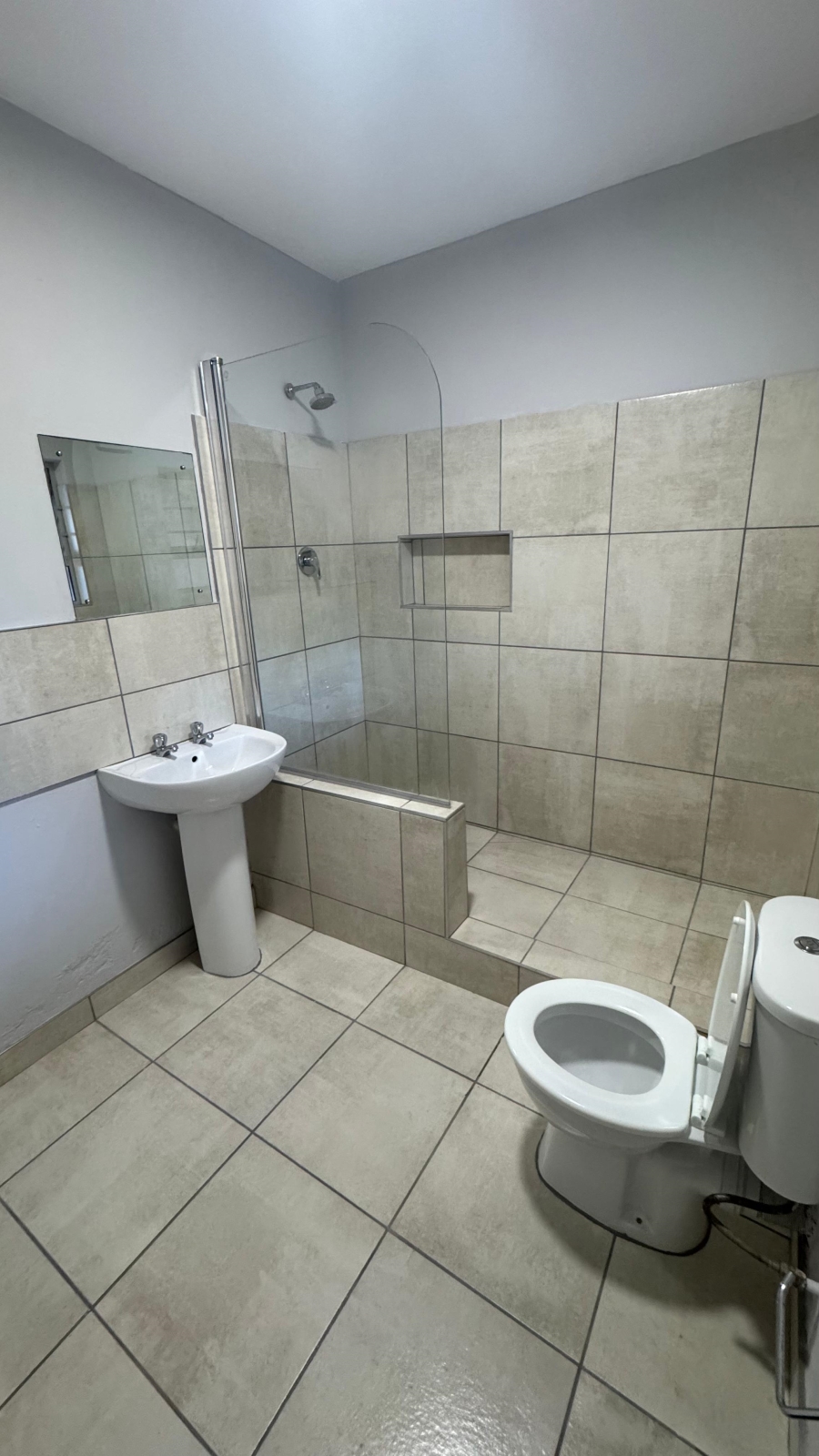 To Let 1 Bedroom Property for Rent in Beacon Bay Eastern Cape
